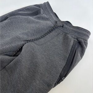 American Eagle Men’s Joggers Small